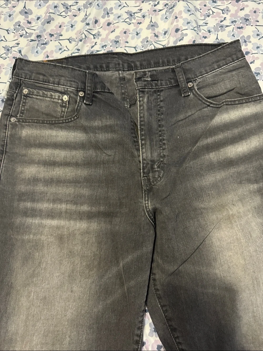 Levi's Men's Washed Black Straight Jeans Shorts
